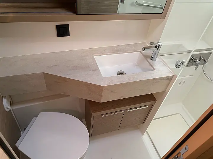 Lagoon 46 - 