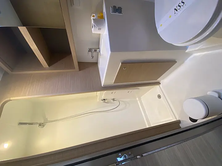 Lagoon 42 - 