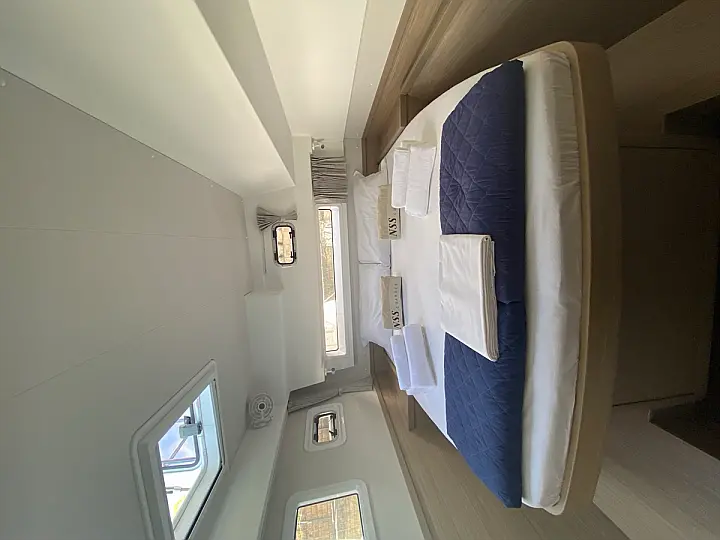 Lagoon 42 - 