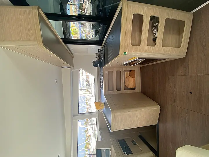 Lagoon 42 - 