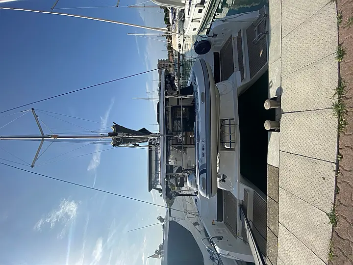 Lagoon 42 - 