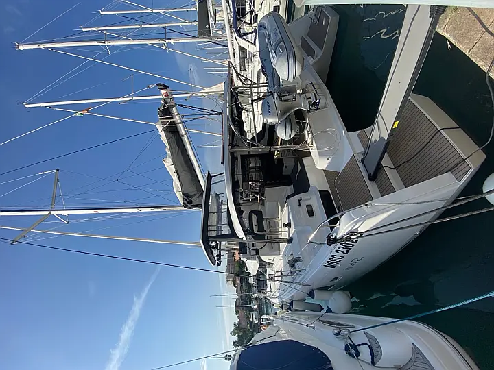 Lagoon 42 - 