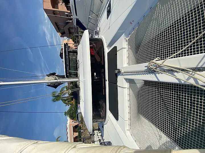 Lagoon 42 - 