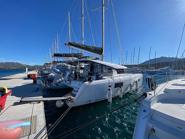 Lagoon 42 - 