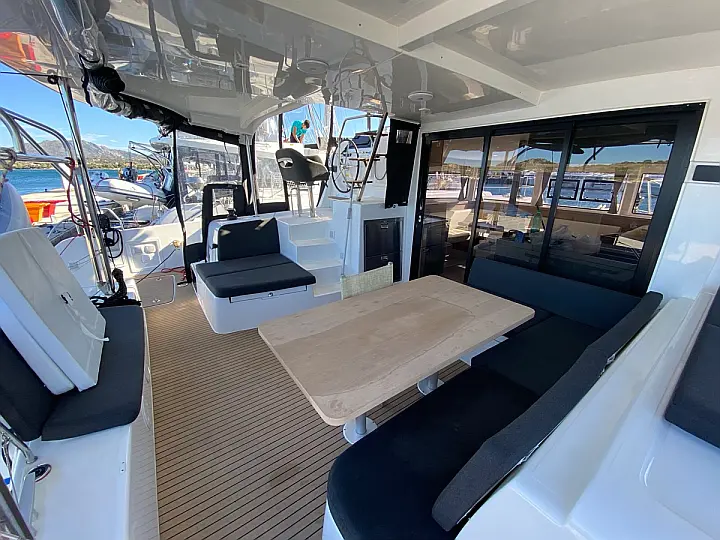 Lagoon 42 - 