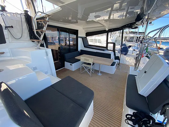 Lagoon 42 - 