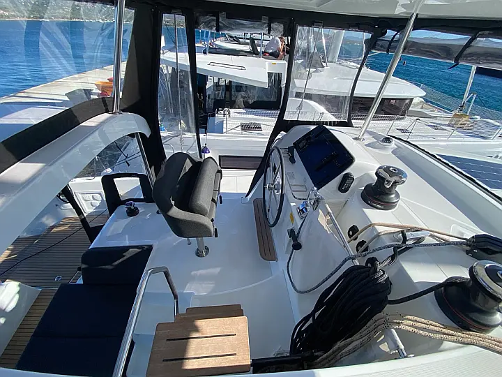 Lagoon 42 - 
