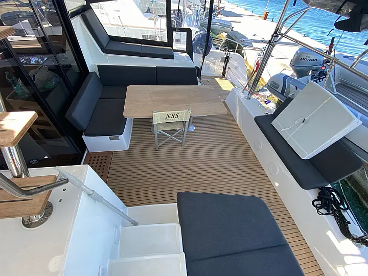 Lagoon 42 - 