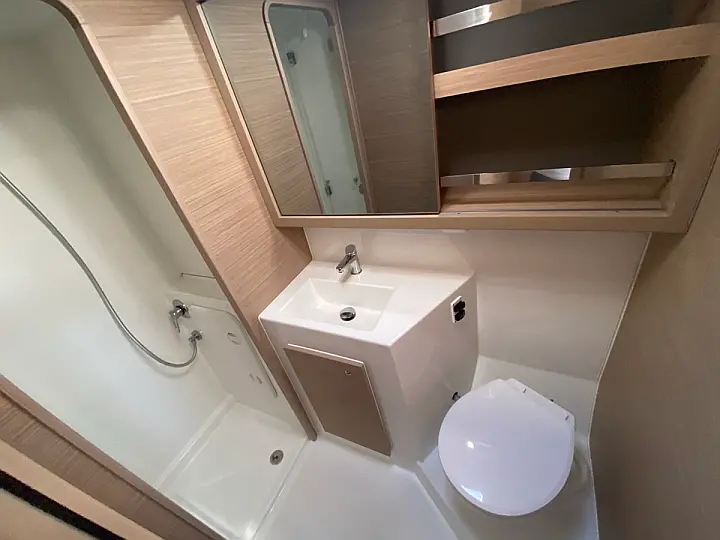 Lagoon 42 - 