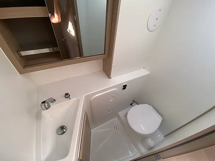 Lagoon 42 - 