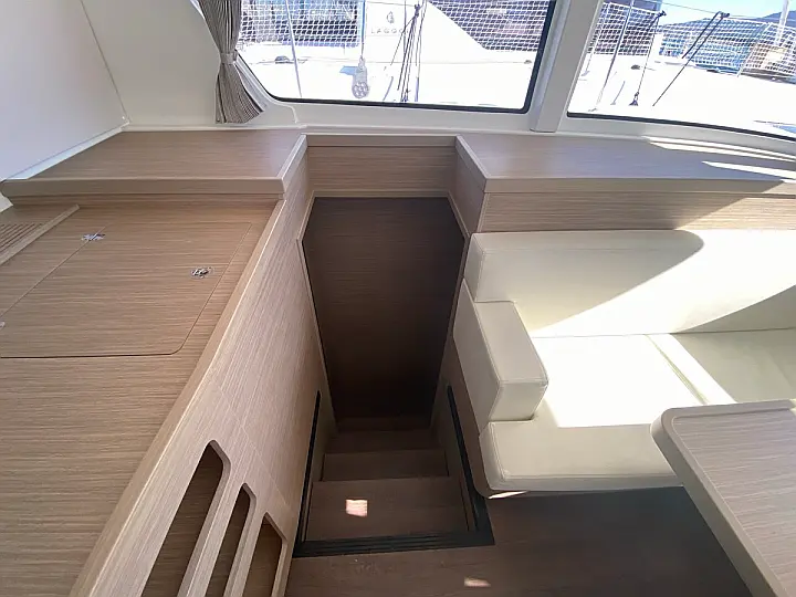 Lagoon 42 - 