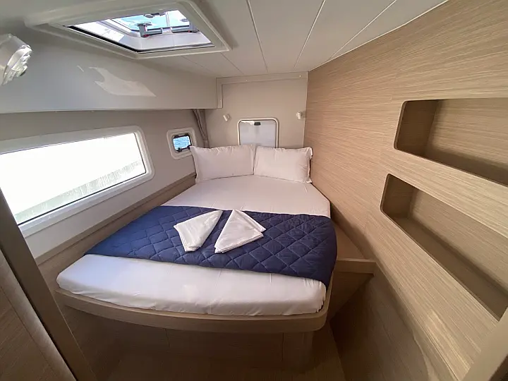 Lagoon 42 - 