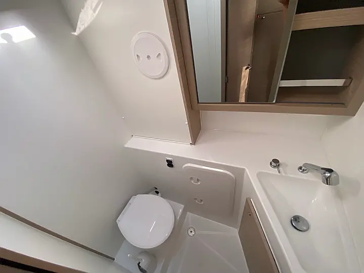 Lagoon 42 - 