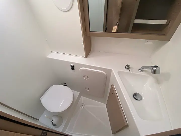 Lagoon 42 - 