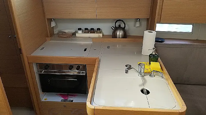 Dufour 360 2 Cabin - 