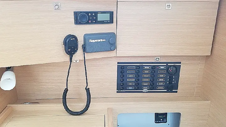 Dufour 360 2 Cabin - 