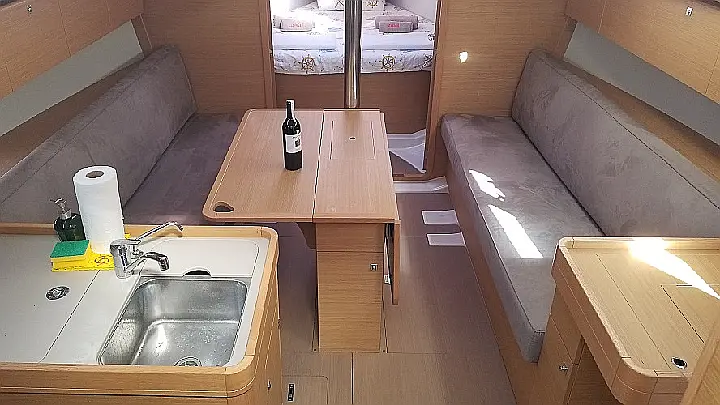 Dufour 360 2 Cabin - 