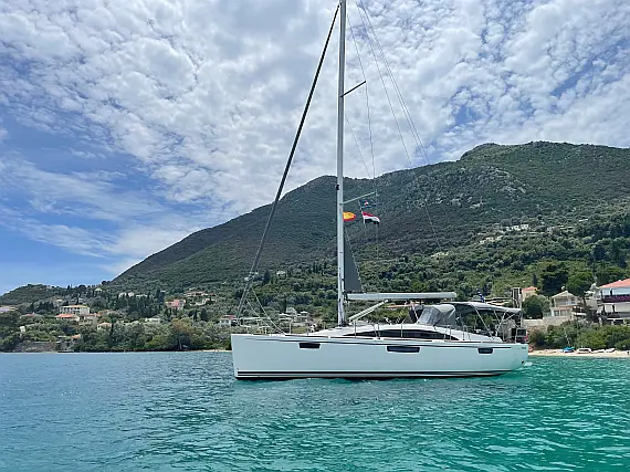 Bavaria Vision 42 Owner Version