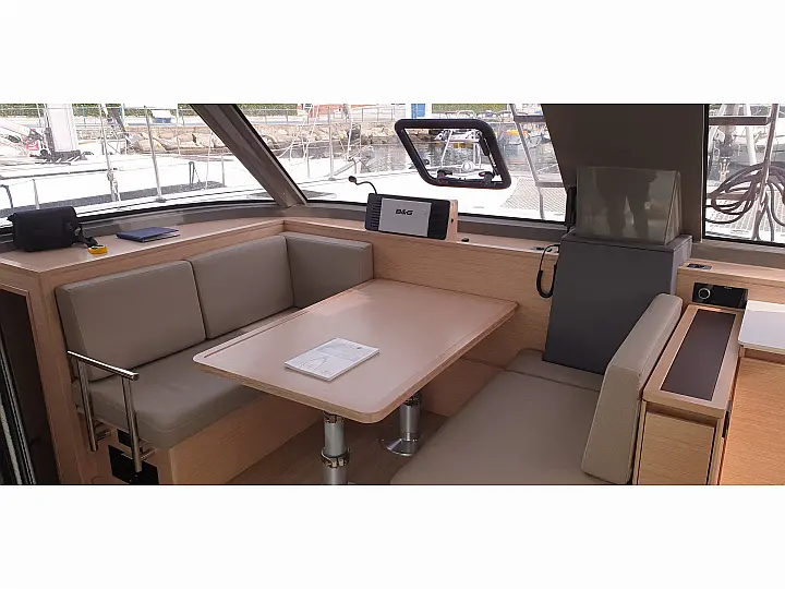 Nautitech 40 Open - Internal image