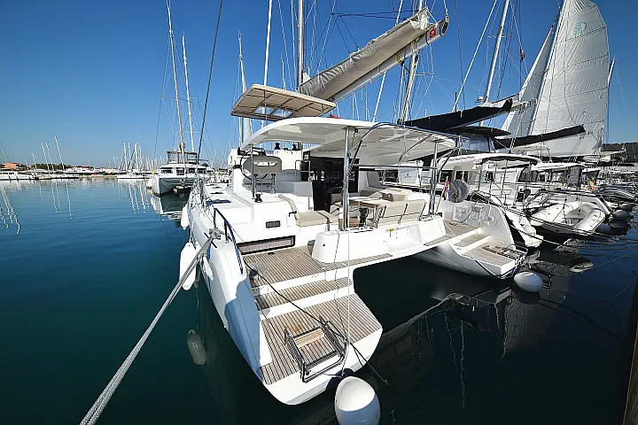 Lagoon 42  - 