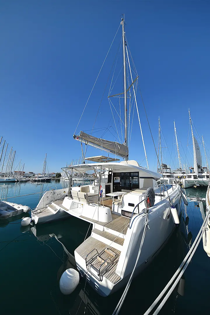 Lagoon 42  - 
