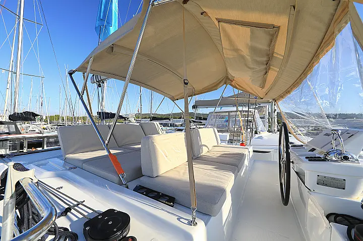 Lagoon 50- owner version - 