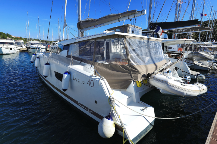 Lucia 40 - 