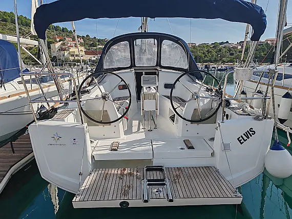Sun Odyssey 349