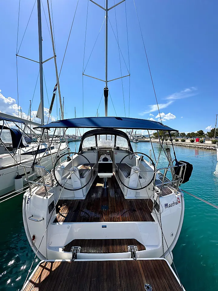 Bavaria Cruiser 37  - 