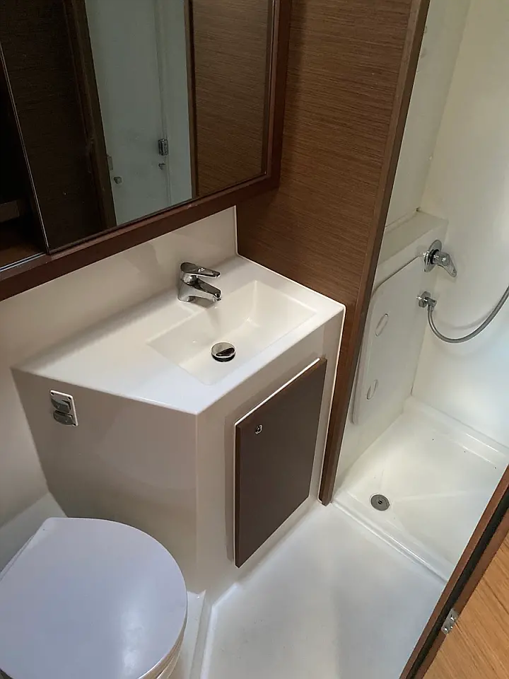 Lagoon 42 - 