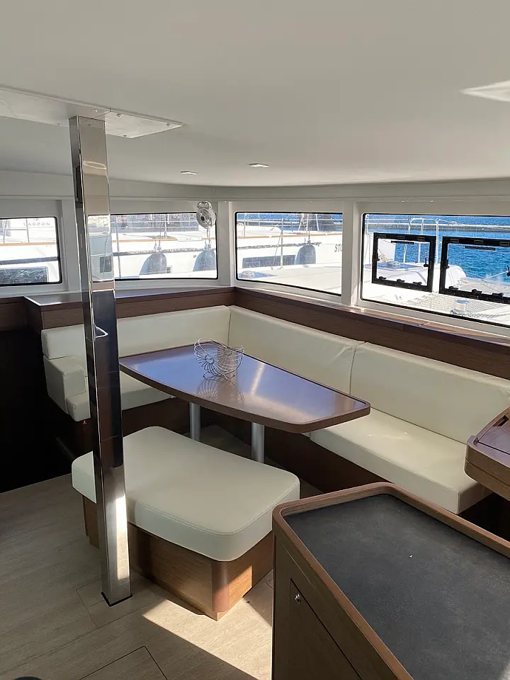 Lagoon 42 - 