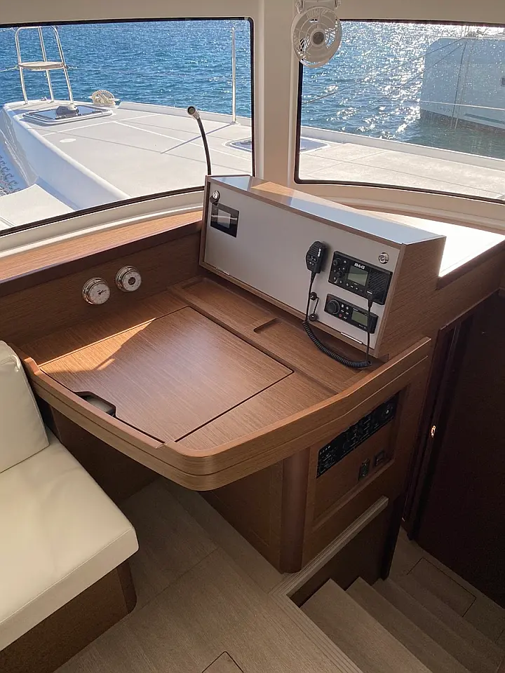 Lagoon 42 - 