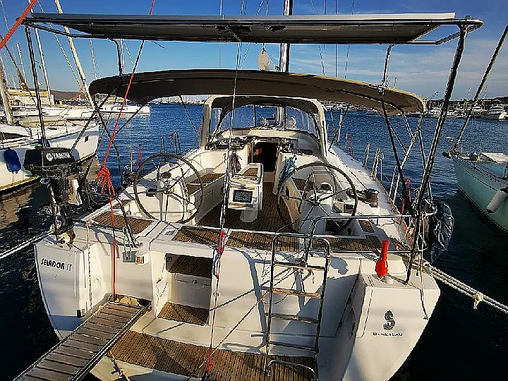 Beneteau Oceanis 50 Family - 