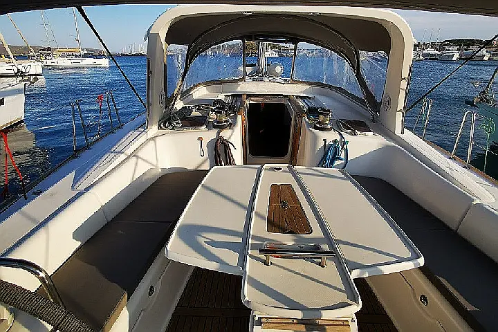 Beneteau Oceanis 50 Family - 