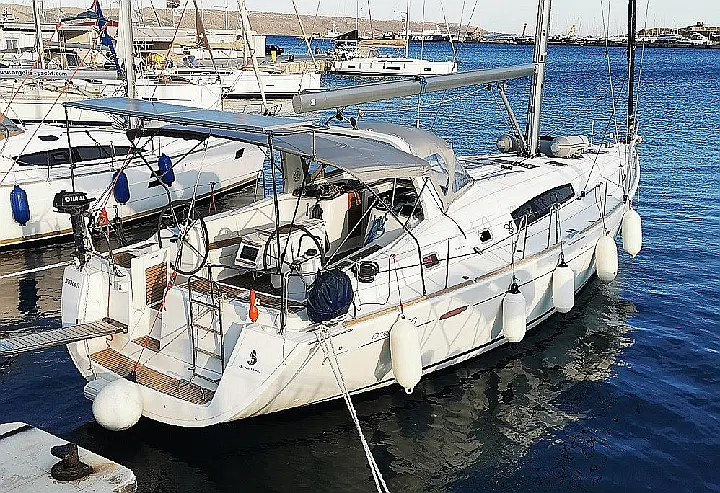 Beneteau Oceanis 50 Family - 