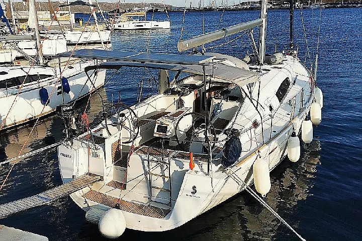 Beneteau Oceanis 50 Family - 