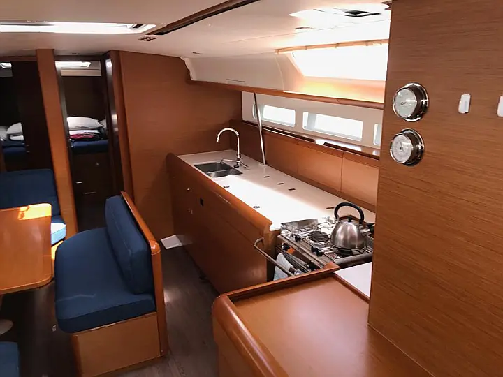 Sun Odyssey 519 - 