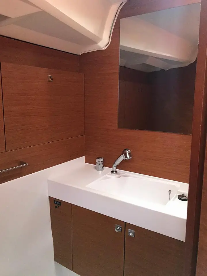 Sun Odyssey 519 - 