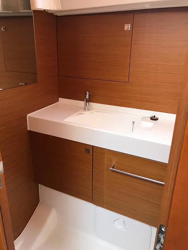 Sun Odyssey 519 - 