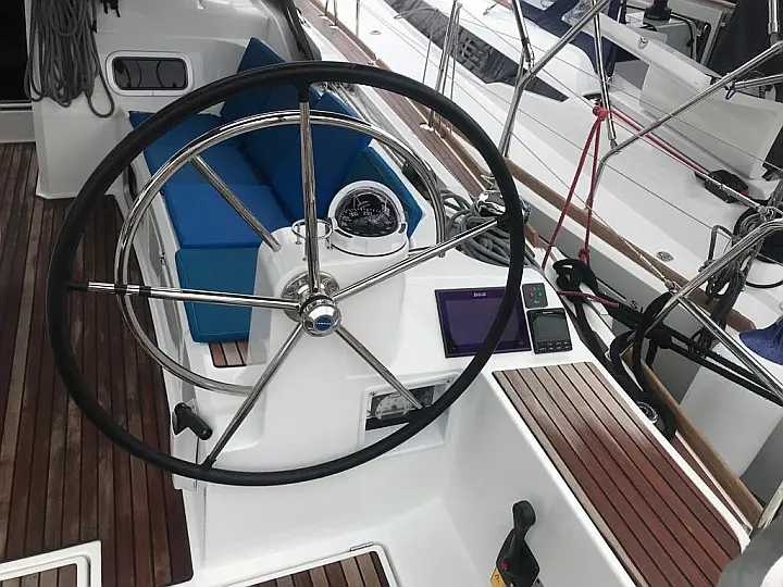 Sun Odyssey 519 - 