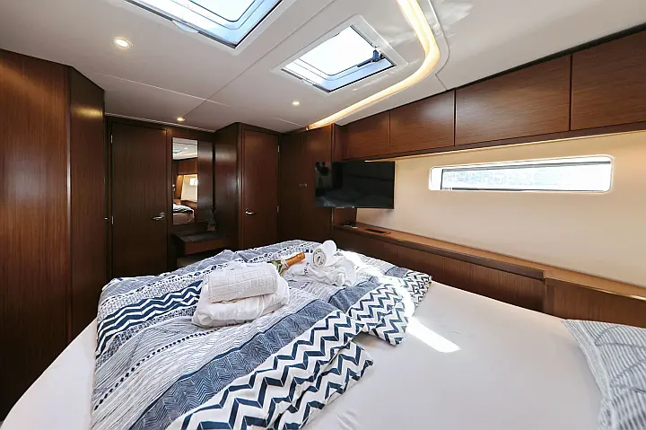 Bavaria Cruiser 57 - 