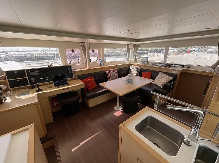 Lagoon 450  Flybridge - 