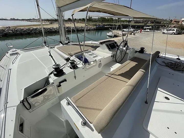 Lagoon 450  Flybridge - 