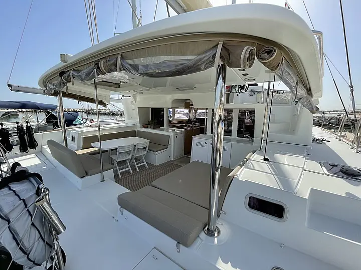 Lagoon 450  Flybridge - 