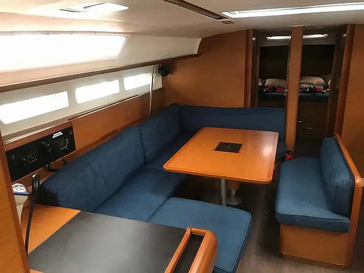 Sun Odyssey 519 - 