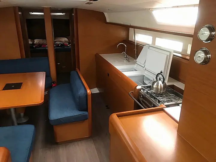 Sun Odyssey 519 - 