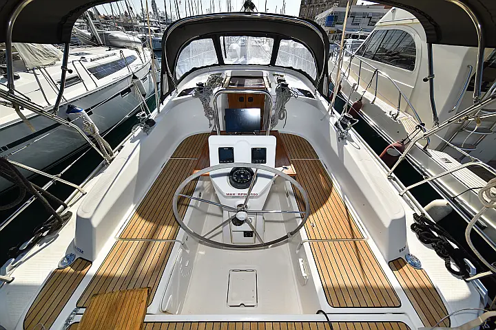 Bavaria 36 Cruiser - 