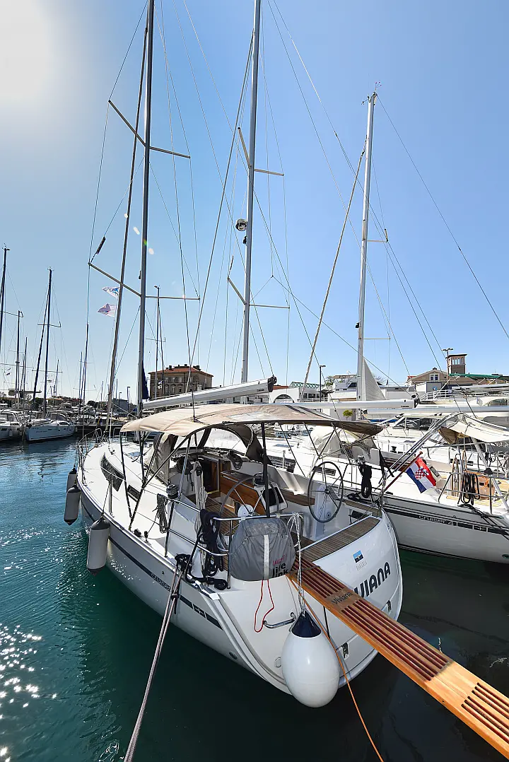Bavaria 37 - 