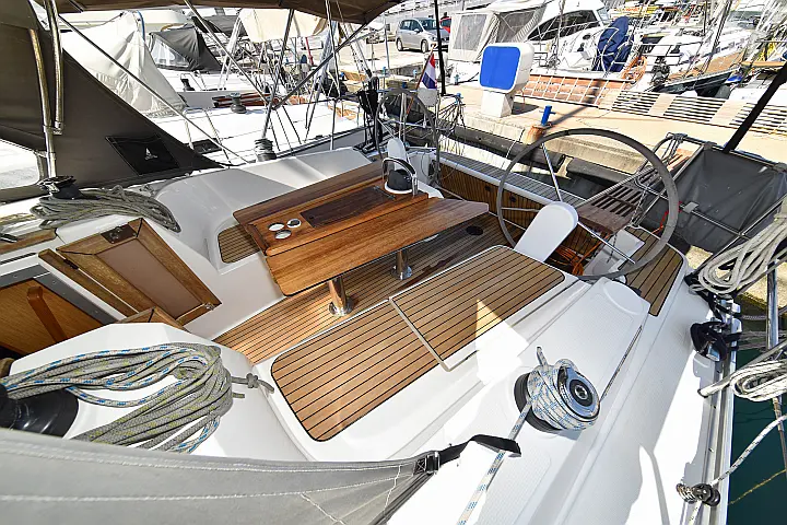 Bavaria 37 - 