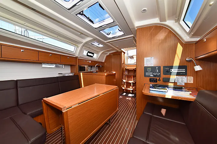 Bavaria 37 - 